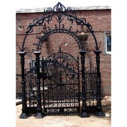 Fancy Iron Promenade Gate