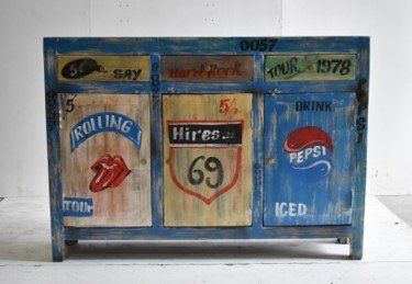 Ook2021011 Wdn. 3 Drawer 3 Door Sideboard